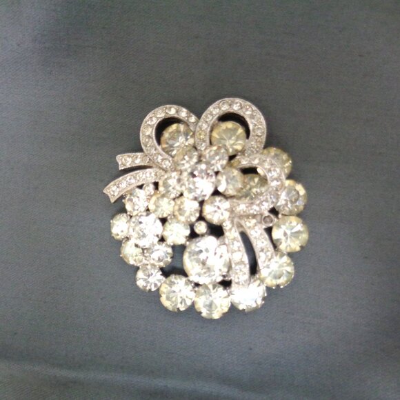 EISENBERG Ice Brooch Set Rhinestone & Faux Pearl - Picture 5 of 12